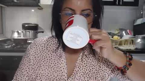 Snapshot of kattleyagray chatting on 22, 11, 2025 KattleyaGrey online show from 22, 11, 2025