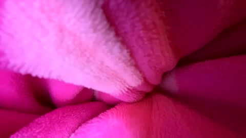 Josie live show Tuesday Wednesday and Thursday online show from 30, 11, 2025