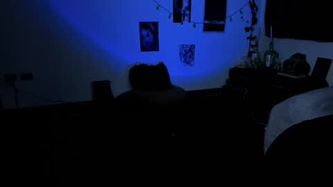 Snapshot of kattx_ chatting on 28, 10, 2025 kattx independent model online show from 28, 10, 2025