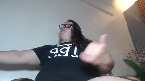 Snapshot of katty_findom_ chatting on 5, 3, 2025 katty online show from 5, 3, 2025