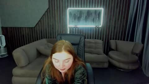 Snapshot of katty_rose8 chatting on 20, 10, 2025 Katty online show from 20, 10, 2025