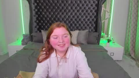 Snapshot of katty_rose8 chatting on 27, 11, 2025 Katty online show from 27, 11, 2025