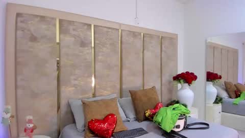 KattyaRogers online show from 22, 12, 2025