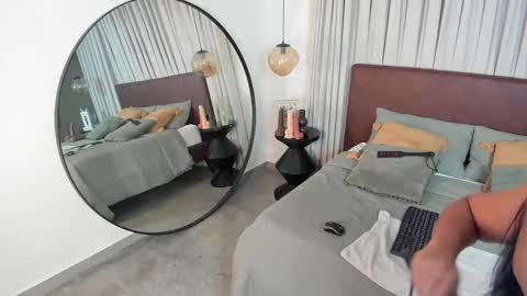 katuff online show from 8, 11, 2025