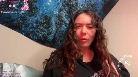 Snapshot of katxxgolding chatting on 3, 10, 2025 Princesse Kat online show from 3, 10, 2025