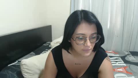 Snapshot of katy_bello chatting on 2, 2, 2025 katy online show from 2, 2, 2025
