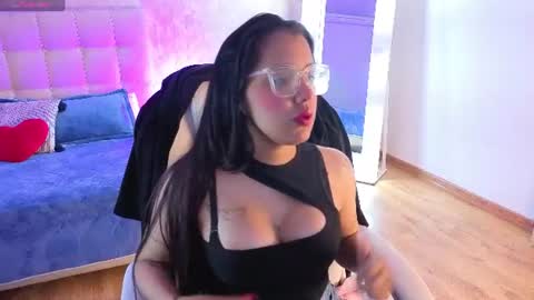 Snapshot of katy_blush chatting on 14, 6, 2026 katy_blush online show from 14, 6, 2026