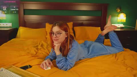 Snapshot of katy_ethereal chatting on 16, 11, 2025 Katy - online show from 16, 11, 2025