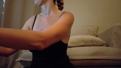 Snapshot of katy_mmm chatting on 4, 5, 2026 Katy online show from 4, 5, 2026