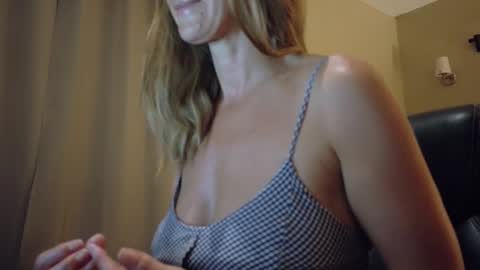 Snapshot of katy_mmm chatting on 14, 5, 2026 Katy online show from 14, 5, 2026