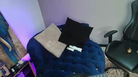 katyamonroe_ online show from 23, 12, 2025