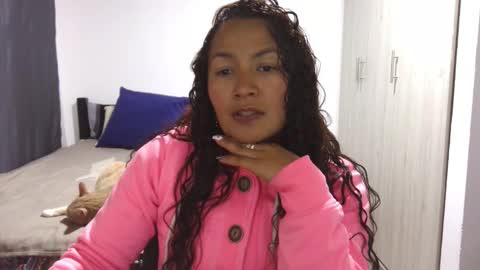  Khawit  online show from 6, 11, 2025