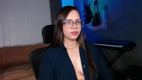 Snapshot of kay_avrill chatting on 25, 4, 2026 Kay online show from 25, 4, 2026