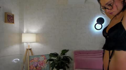 Kaya online show from 24, 11, 2025