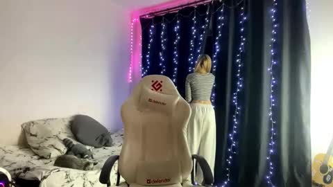 Amia online show from 11, 3, 2026