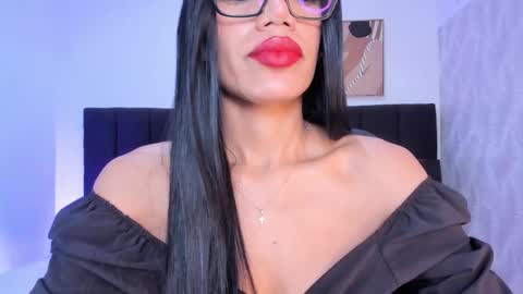 Kayla  online show from 8, 2, 2026
