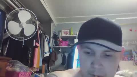 Snapshot of kaylaandmike23 chatting on 8, 4, 2026 M and K online show from 8, 4, 2026