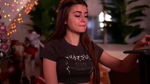 Snapshot of kaylabray chatting on 15, 12, 2025 kaylabray online show from 15, 12, 2025