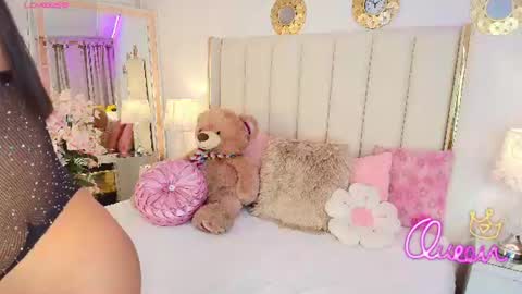 Snapshot of kayladavies_ chatting on 13, 7, 2026 kayladavies_ online show from 13, 7, 2026