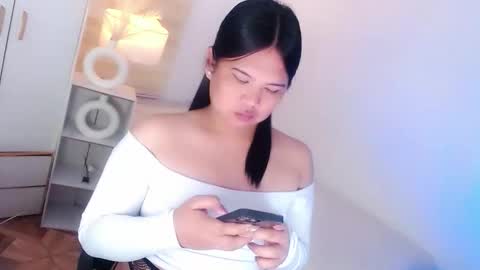 Y O U R        F U T U R E       K A Y L E E  online show from 15, 4, 2026