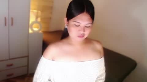 Snapshot of kayleepinay chatting on 15, 6, 2026 Y O U R F U T U R E K A Y L E E online show from 15, 6, 2026