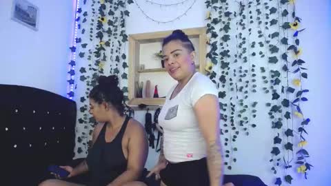 kaylie and dakota  online show from 18, 10, 2025