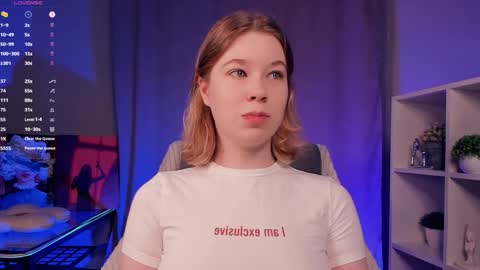 Snapshot of kaylisse chatting on 25, 10, 2025 Hi Im Arina 3 online show from 25, 10, 2025