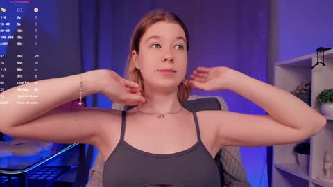 Snapshot of kaylisse chatting on 27, 10, 2025 Hi Im Arina 3 online show from 27, 10, 2025