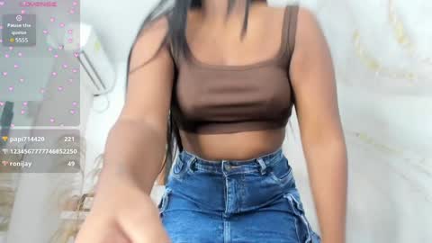 Snapshot of kayna_gomez chatting on 19, 1, 2025 Kayna online show from 19, 1, 2025