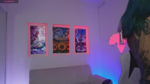 Snapshot of kayraowen chatting on 2, 12, 2025 Kayra online show from 2, 12, 2025