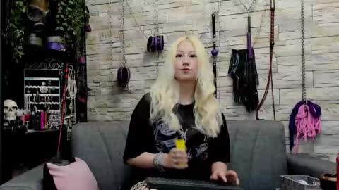 Miss Kazia online show from 11, 9, 2025