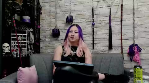 Miss Kazia online show from 20, 11, 2025