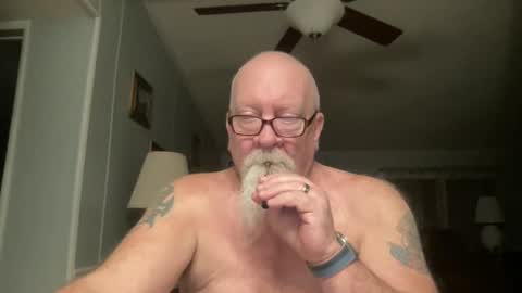 Snapshot of kcbace61760 chatting on 4, 1, 2025 kcbace61760 online show from 4, 1, 2025