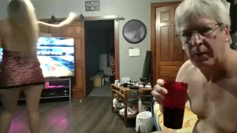 Snapshot of kdb6985 chatting on 8, 11, 2025 kdb6985 online show from 8, 11, 2025