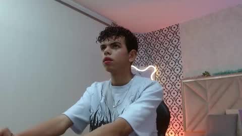 Snapshot of keahi_tay chatting on 1, 3, 2026 keahi online show from 1, 3, 2026