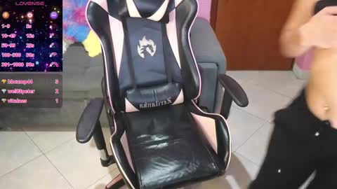 keeiity_moon online show from 15, 2, 2025