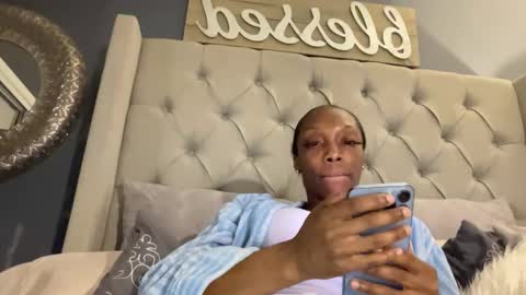 Keephimcum69me online show from 19, 10, 2025