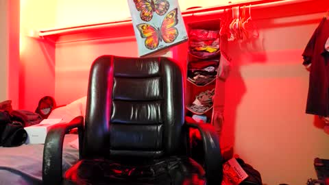 Snapshot of keepingmiyouth chatting on 13, 1, 2026 Dexter online show from 13, 1, 2026