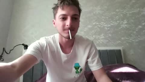 Snapshot of keetherwulf chatting on 18, 5, 2026 keetherwulf online show from 18, 5, 2026