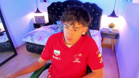 Snapshot of keevin_cross_ chatting on 8, 3, 2025 Keevin online show from 8, 3, 2025