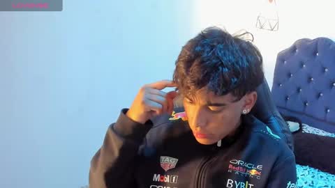 Snapshot of keevin_cross_ chatting on 10, 3, 2025 Keevin online show from 10, 3, 2025