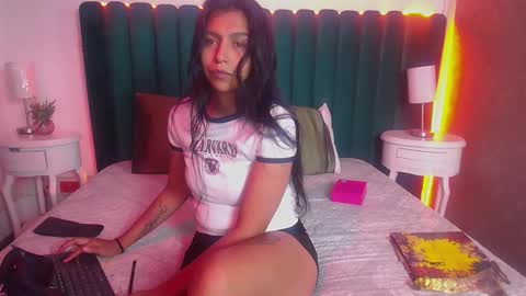 Snapshot of keila_fg chatting on 7, 1, 2026 keila online show from 7, 1, 2026