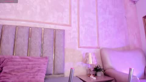 keirahartz online show from 23, 12, 2025