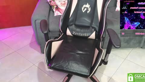 Snapshot of keity_luna chatting on 12, 12, 2024 keity_luna online show from 12, 12, 2024