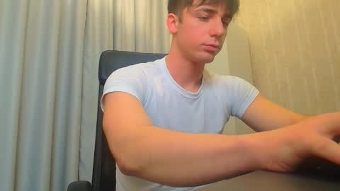 Snapshot of kellenwest chatting on 19, 12, 2025 KellenWest online show from 19, 12, 2025