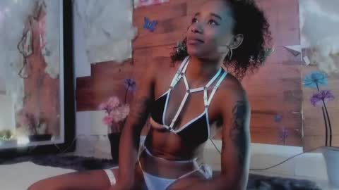 Snapshot of kelly__thomson chatting on 20, 1, 2025 kelly__thomson online show from 20, 1, 2025