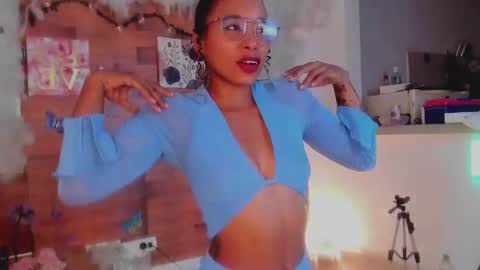 Snapshot of kelly__thomson chatting on 21, 1, 2025 kelly__thomson online show from 21, 1, 2025