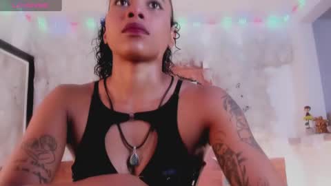 Snapshot of kelly__thomson chatting on 1, 2, 2025 kelly__thomson online show from 1, 2, 2025