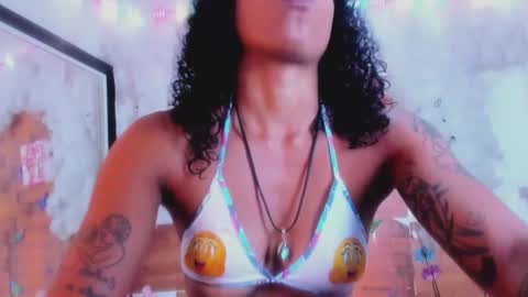 Snapshot of kelly__thomson chatting on 13, 2, 2025 kelly__thomson online show from 13, 2, 2025