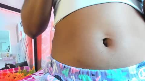 Snapshot of kelly__thomson chatting on 10, 9, 2025 kelly__thomson online show from 10, 9, 2025